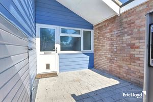 Photo 25- click for photo gallery